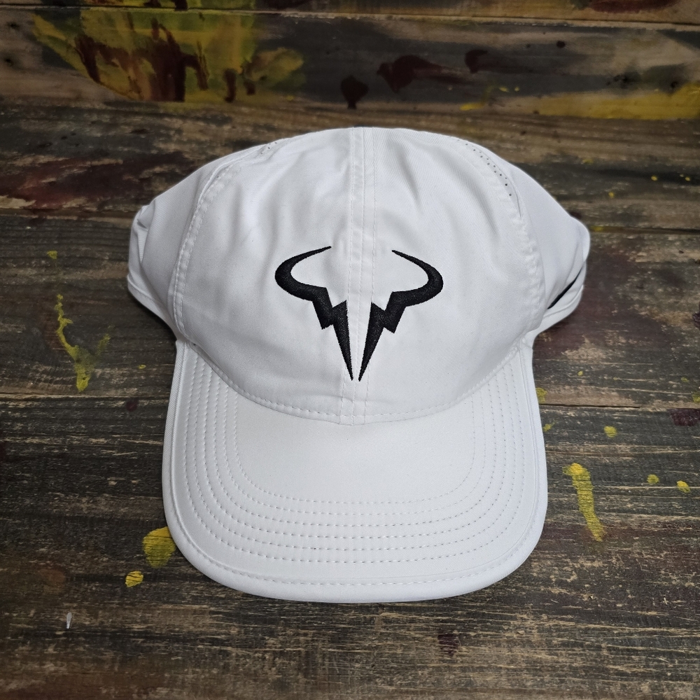 Nike White Performance Cap with Black Embroidered Logo